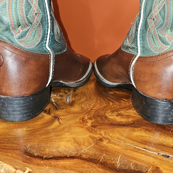Tony Lama Brown Leather Boots with Teal Embroidery - Picture 7 of 13